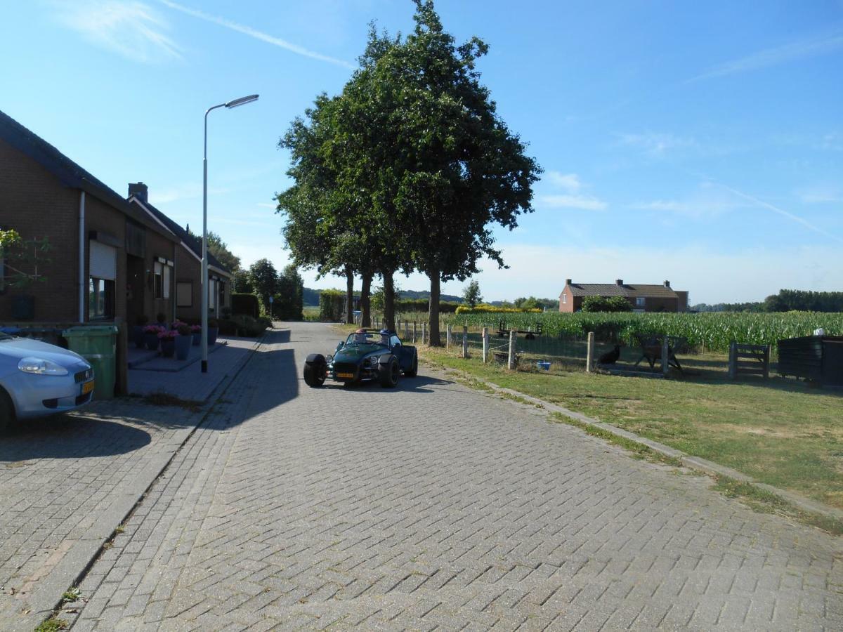 Anneke'S Bed En Botterhammeke Apartment Woensdrecht Bagian luar foto