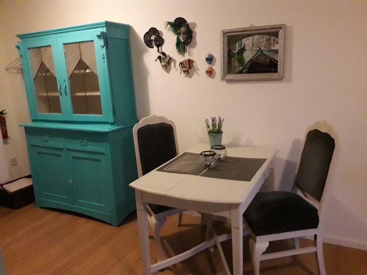 Anneke'S Bed En Botterhammeke Apartment Woensdrecht Bagian luar foto